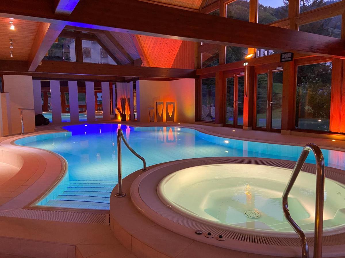Le Clos Des Sources Hotel & Spa ตันเน็นเคียร์ช ภายนอก รูปภาพ
